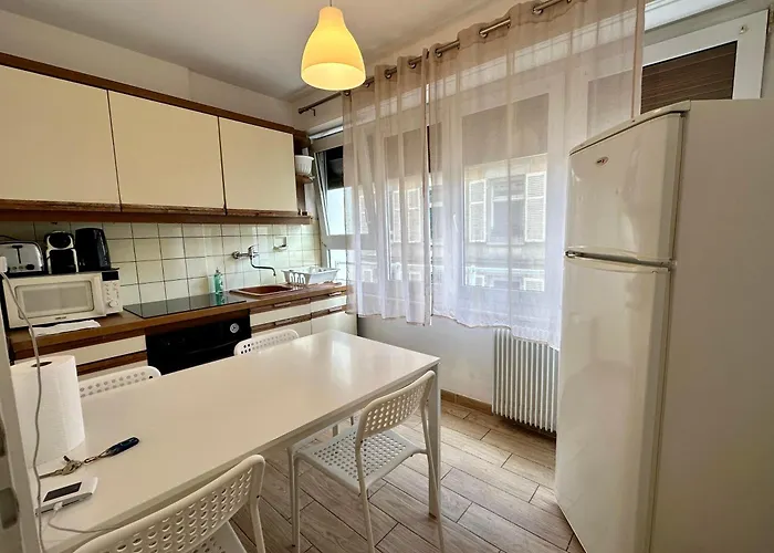 Gare Avec Parking Daire